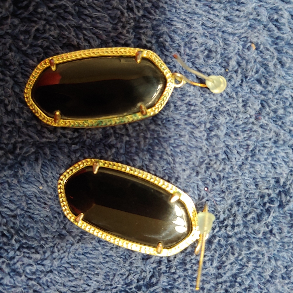 Kendra Scott earrings